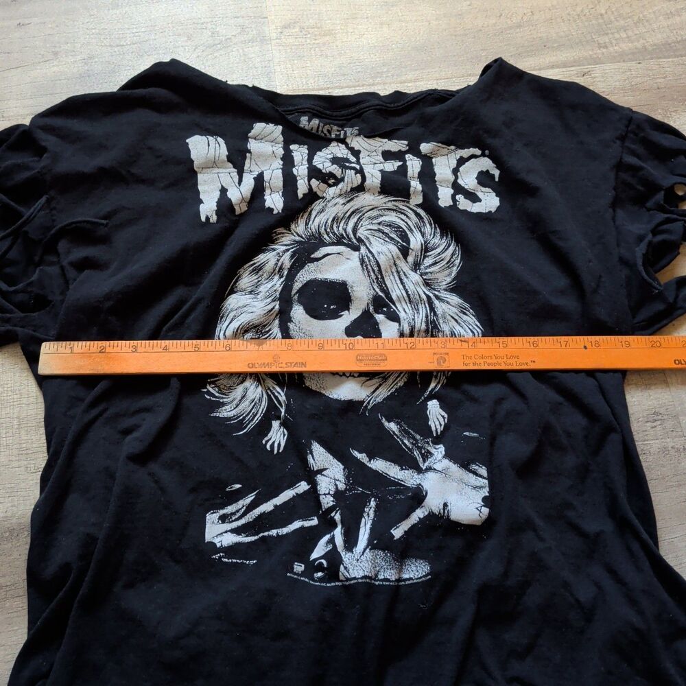 Misfits Band T-Shirt XL Black Upcycled Reworked Fringe Cut-Out Punk Rock Horror - Picture 3 of 6